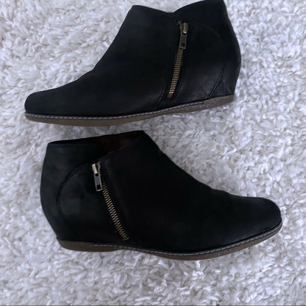 Dansko Leyla Hidden Wedge Ankle Booties SZ 41